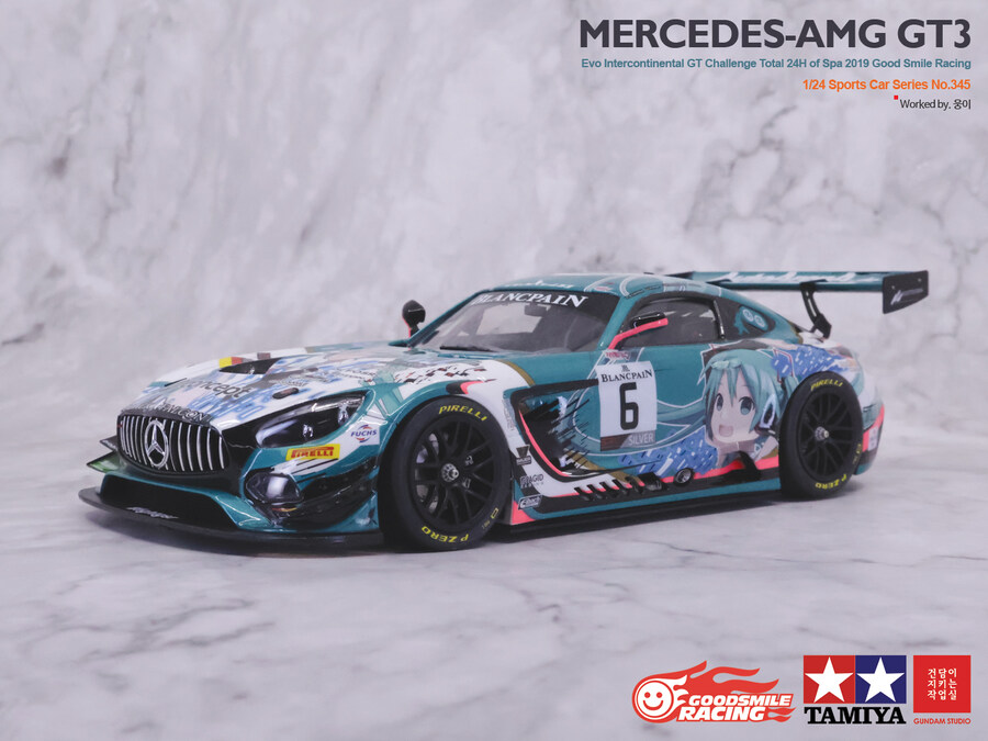 1/24 Mercedes AMG-GT3 Evo GoodSmileRacing_6.jpg