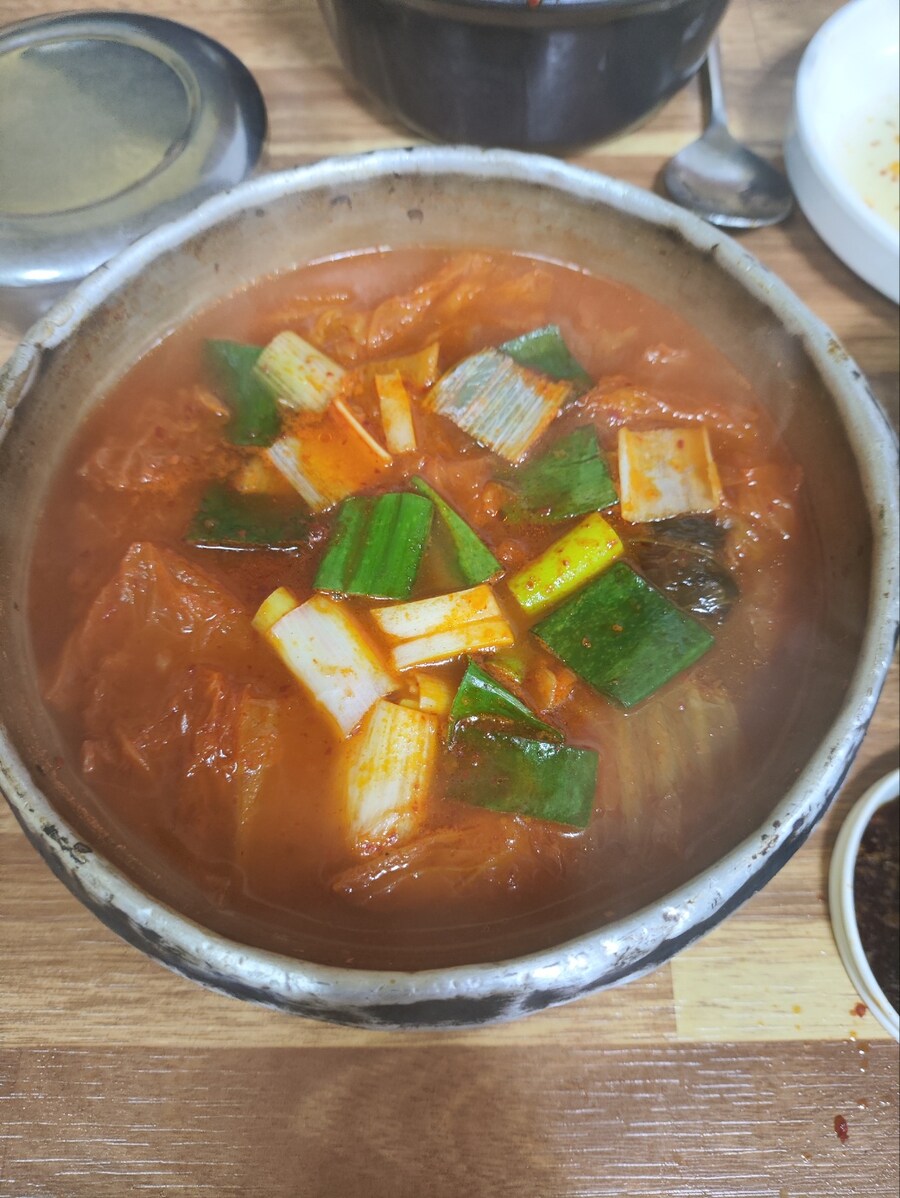 수원 장안동 만석공원 앞에 유명한 삼겹살집_5.jpg