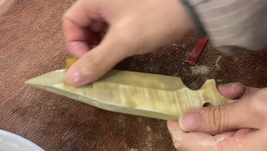 3D 프린터로 만든 발로란트 프리즘 칼_15.png