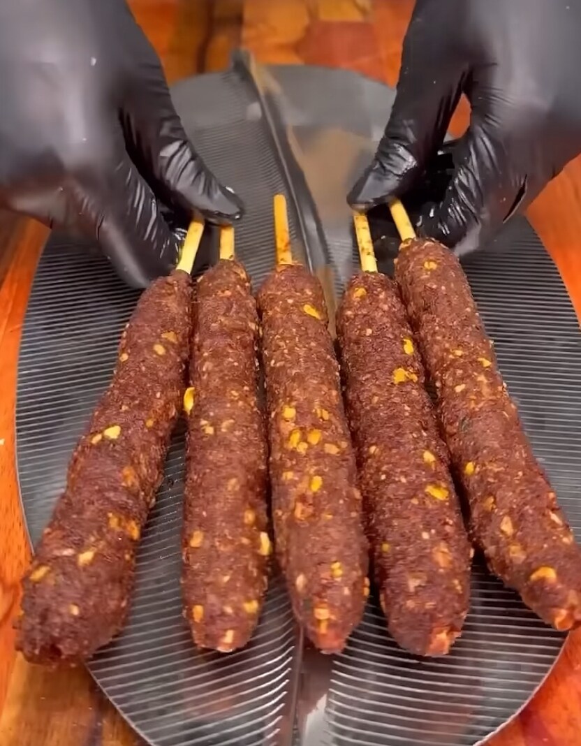 전날 옥수수와 견과류를 먹은 사람의 건강한 모닝똥_1.jpg