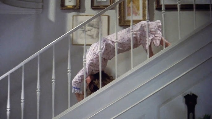 귀신들리면 몸을 기괴하게 움직이는 이유.qwop_1.jpg