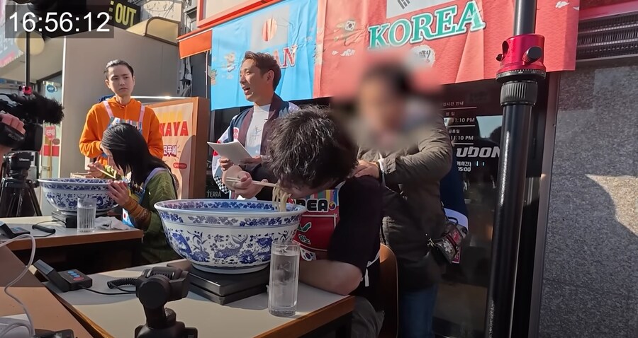 유튜브 에서 욕 오지게 먹고있는 할머니 甲_11.jpg