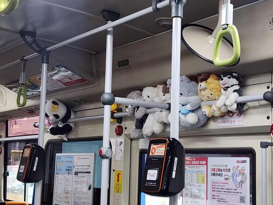 시체 진열대_1.jpg