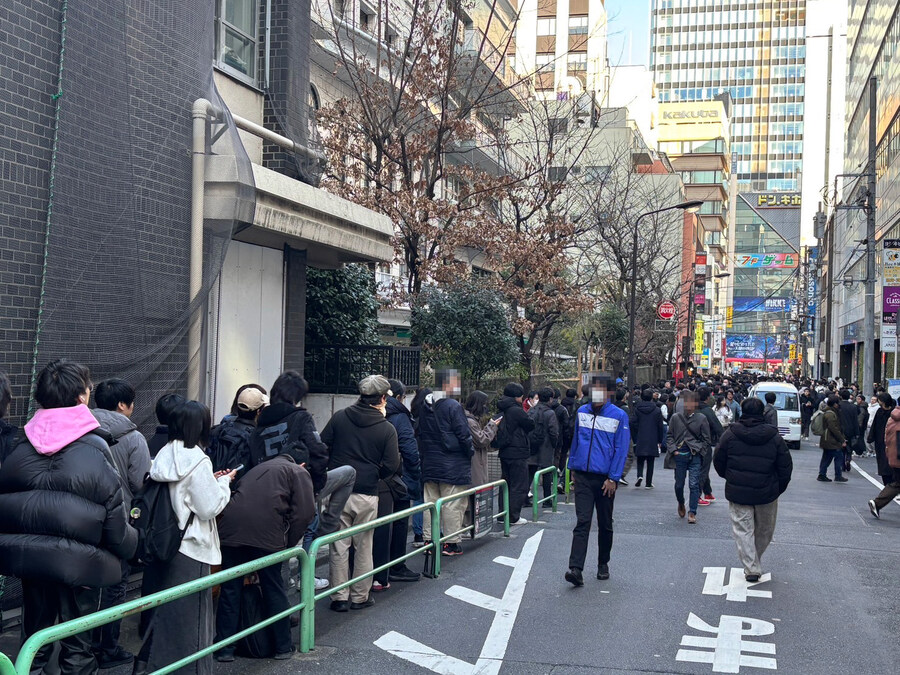 어제 일본에서 예약판매(오프라인) 한 RTX5090 근황_2.jpg