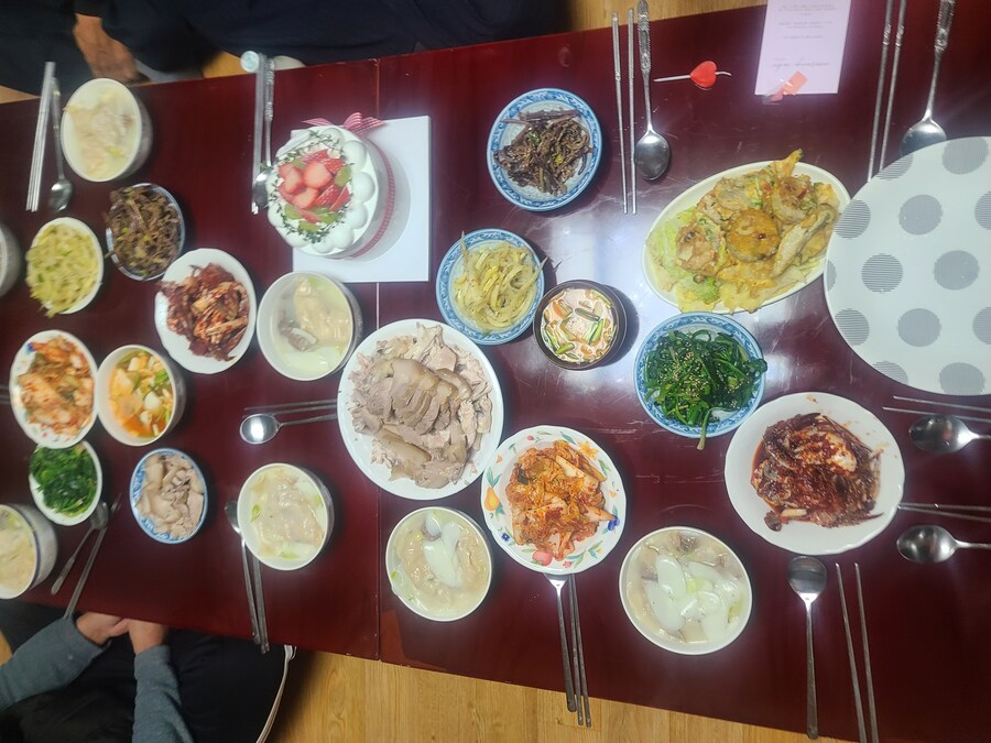 설날 친척모임 상차림_1.jpg