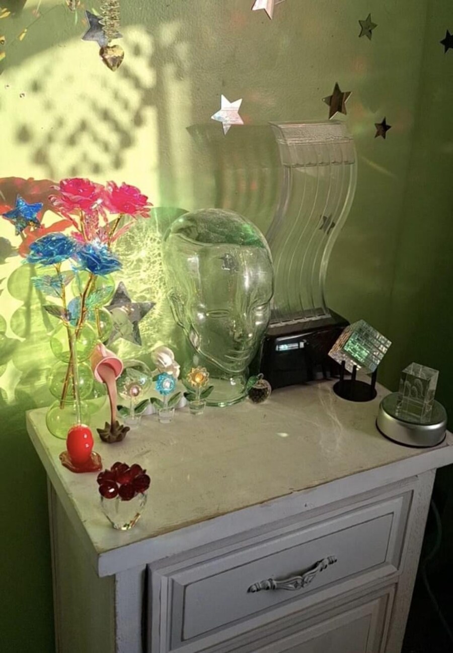 20살 남자가 자기 방 여자처럼 꾸민거냐며 올린 사진.jpg_5.jpg