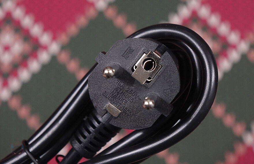 한국시장에 더 신경 쓴 안텍 새 시리즈 파워!-Antec GSK 750W 블랙_14.jpg