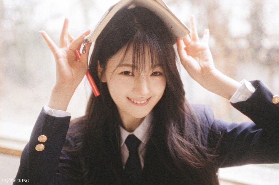 규빈 첫 미니 앨범 [Flowering] 1차 콘셉트 포토.jpg_2.jpg