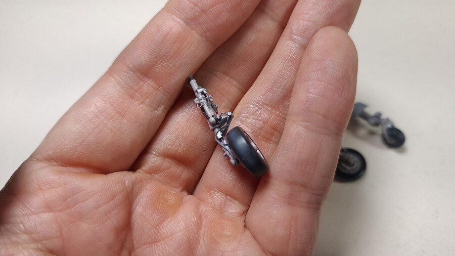 1/48 MIRAGE 50CN PANTERA (KINETIC+VESPA)05_2.jpg