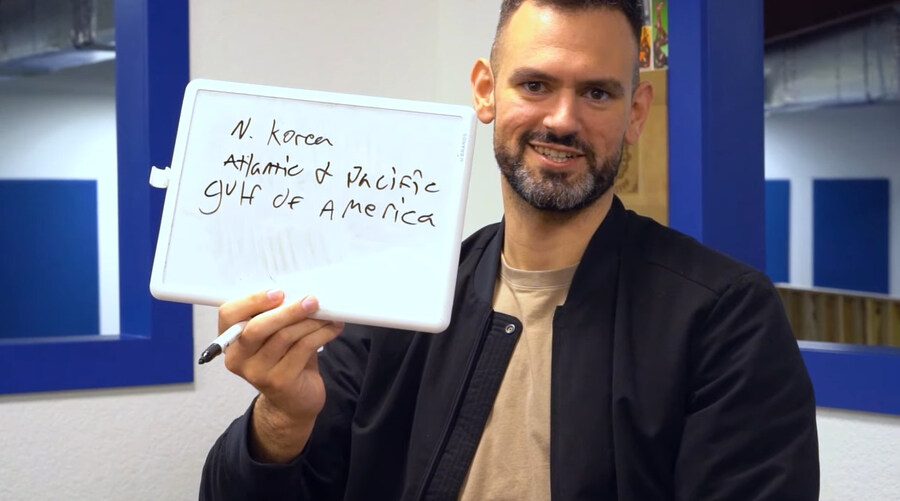 한국 음식 티어 정리 하는 미국 유튜버_12.jpg