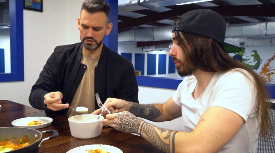 한국 음식 티어 정리 하는 미국 유튜버_21.jpg