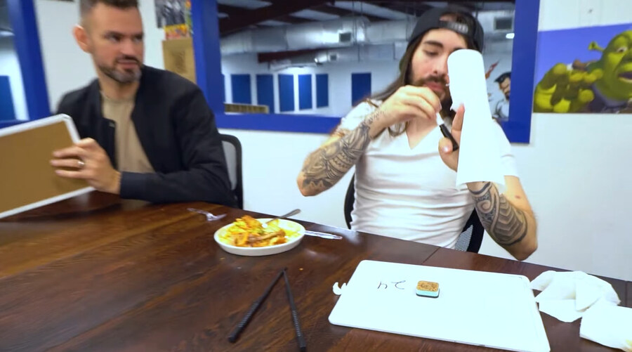 한국 음식 티어 정리 하는 미국 유튜버_45.jpg