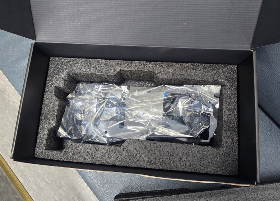 기가바이트 RTX5090 어로스 마스터 개봉기 [5090어마]_7.jpg