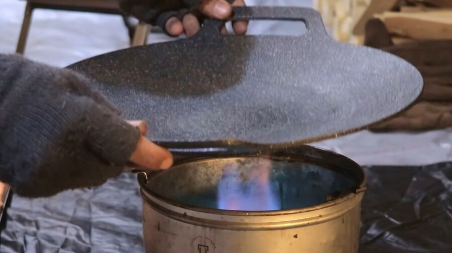 -5°C에 텐트에서 한국식 바베큐 하겠다는 외국인_1.jpg