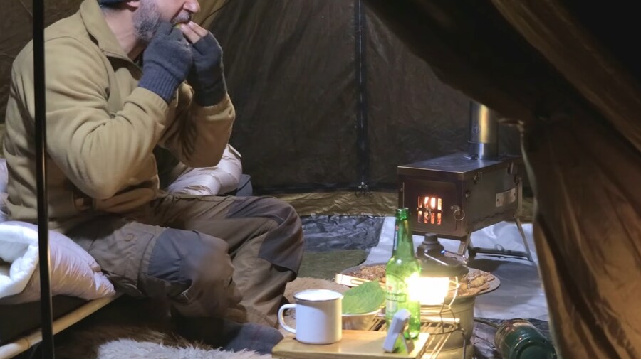 -5°C에 텐트에서 한국식 바베큐 하겠다는 외국인_18.jpg