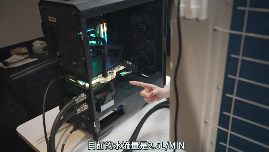 4090을 20°C까지 낮춰주는 수냉쿨러_5.webp