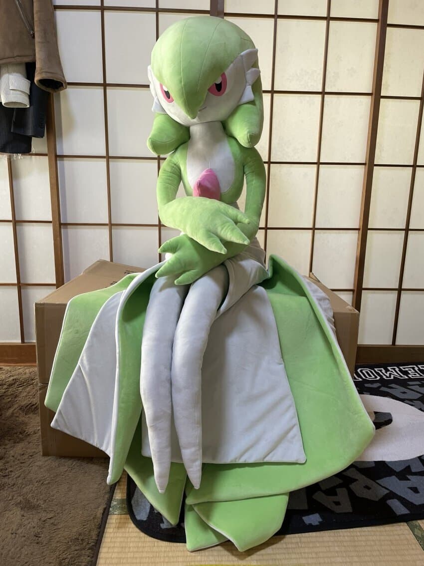 유효 활용 중인 가디안 등신대 인형들_2.jpg