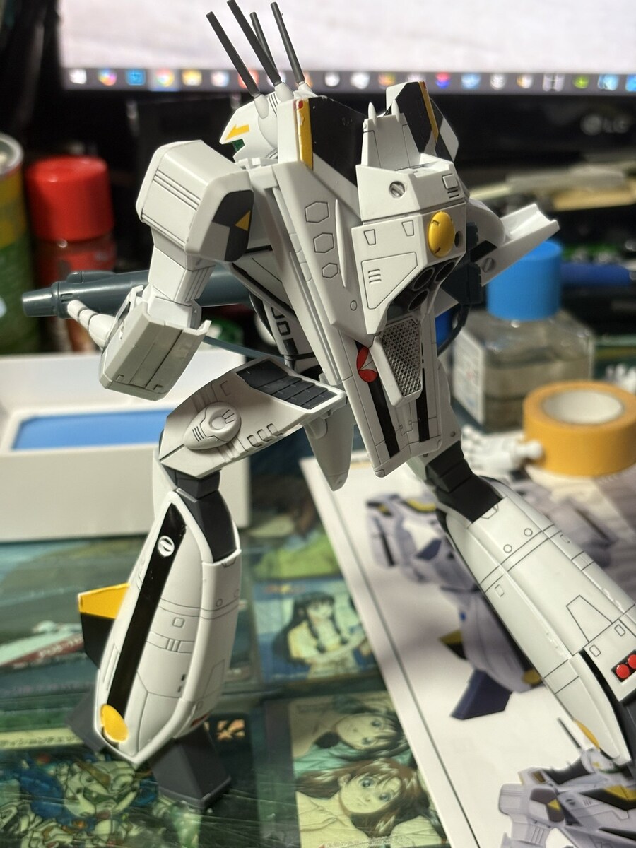 [맥스팩토리] PLAMAX VF-1S 배틀로이드 로이 포커기. 부분 도색 이미지_3.jpg