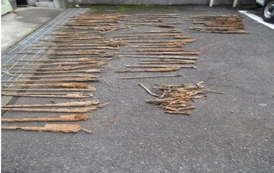 속보) 日, 공사현장에서 총과 도검류 무더기 발견_2.png