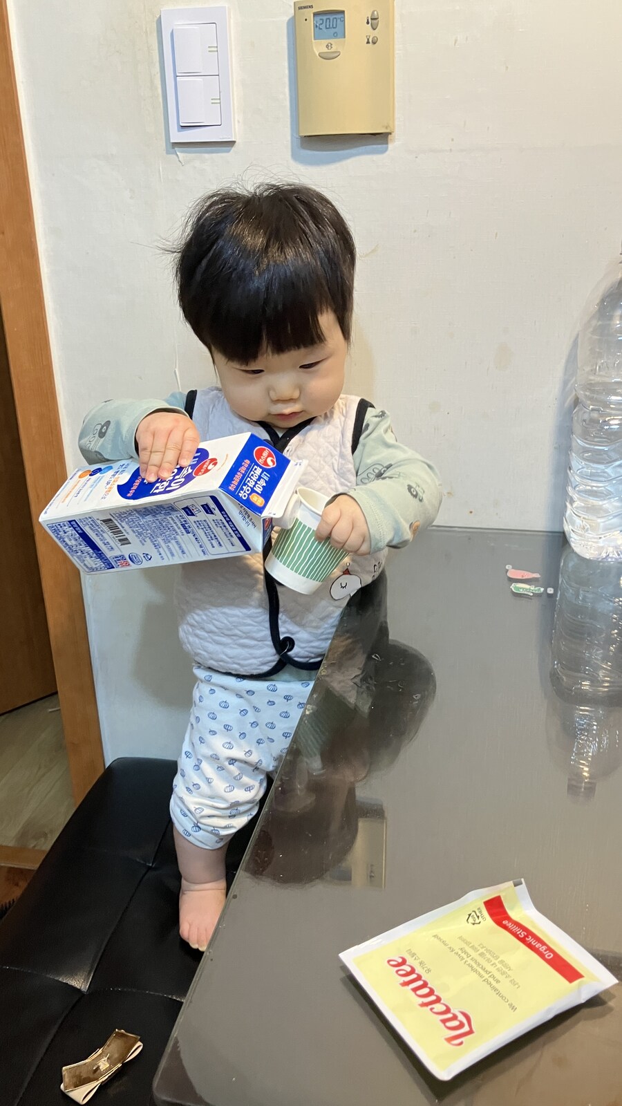 재탕) “아빠 우유 따라줄게요”_3.jpg