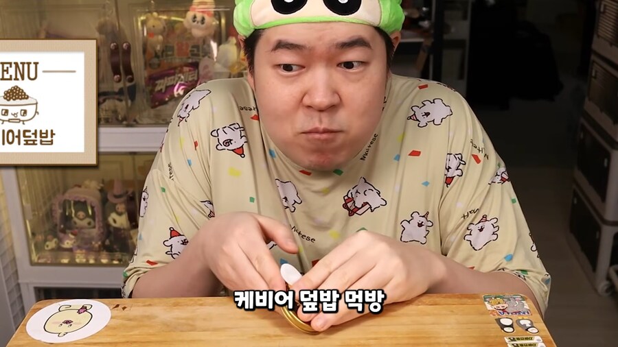 인생 첫 캐비어 먹방 하는 유튜버.jpg_1.png