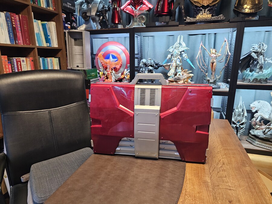 [핫토이 & ZD toys] 아이언맨 마크5 슈트업 & 케이스_3.jpg