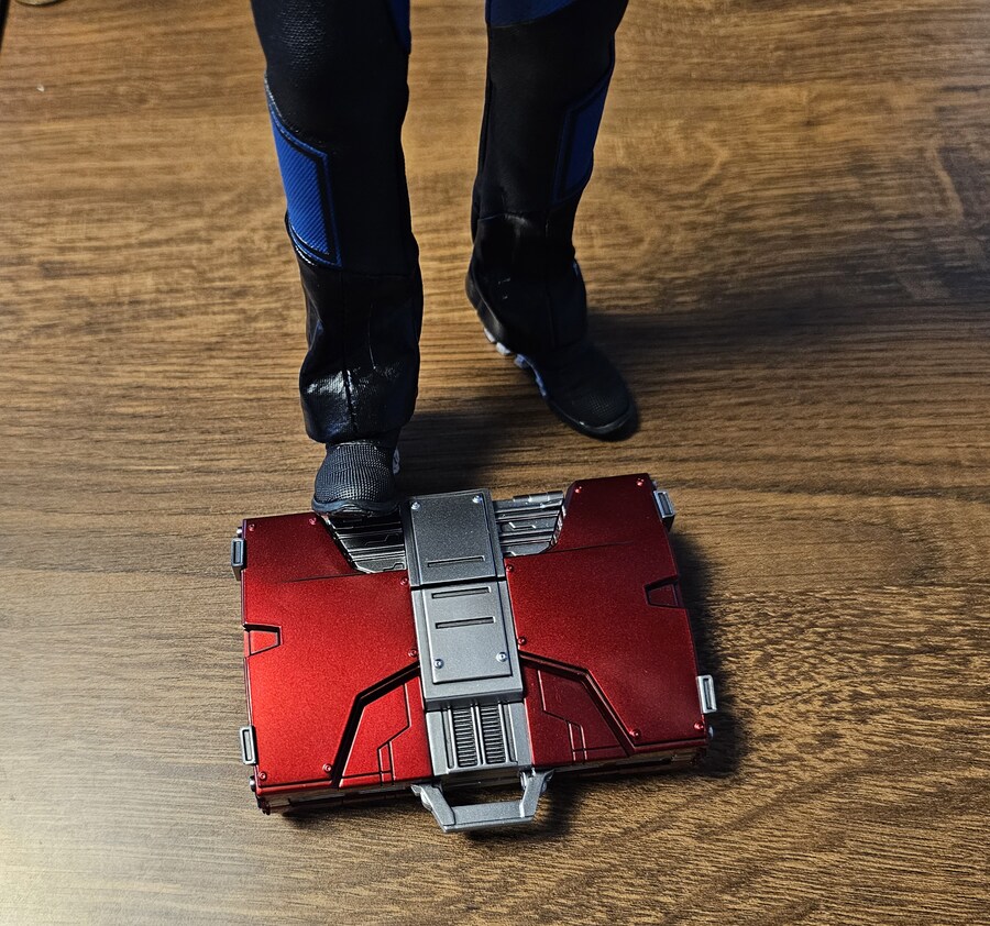 [핫토이 & ZD toys] 아이언맨 마크5 슈트업 & 케이스_14.jpg