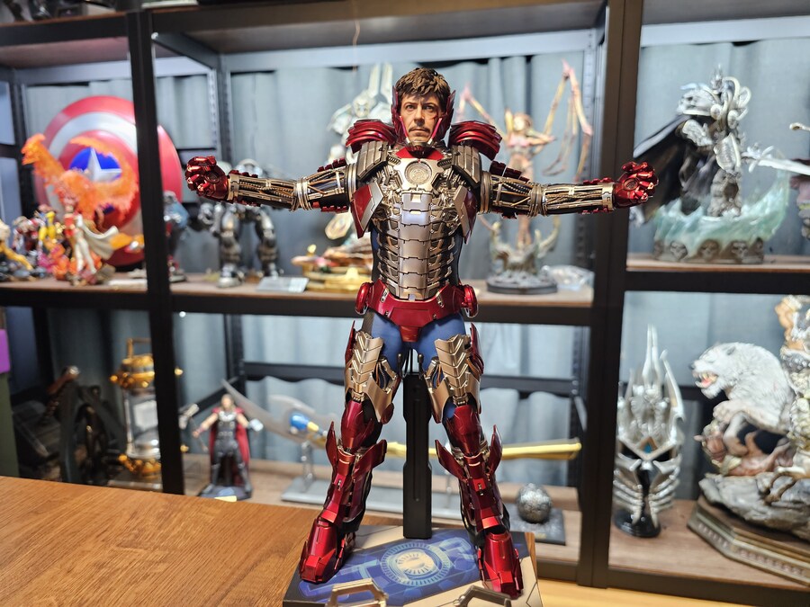 [핫토이 & ZD toys] 아이언맨 마크5 슈트업 & 케이스_33.jpg