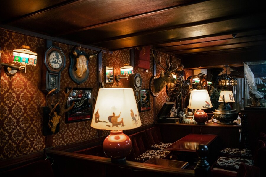 일본, 실내 장식이 고풍스럽고 독특한 카페☕_1.jpg