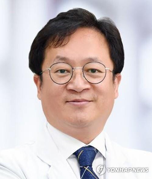 서울의대 교수, '참의사' 악플에 "할말 못하면 그게 지식인인가"_2.jpg