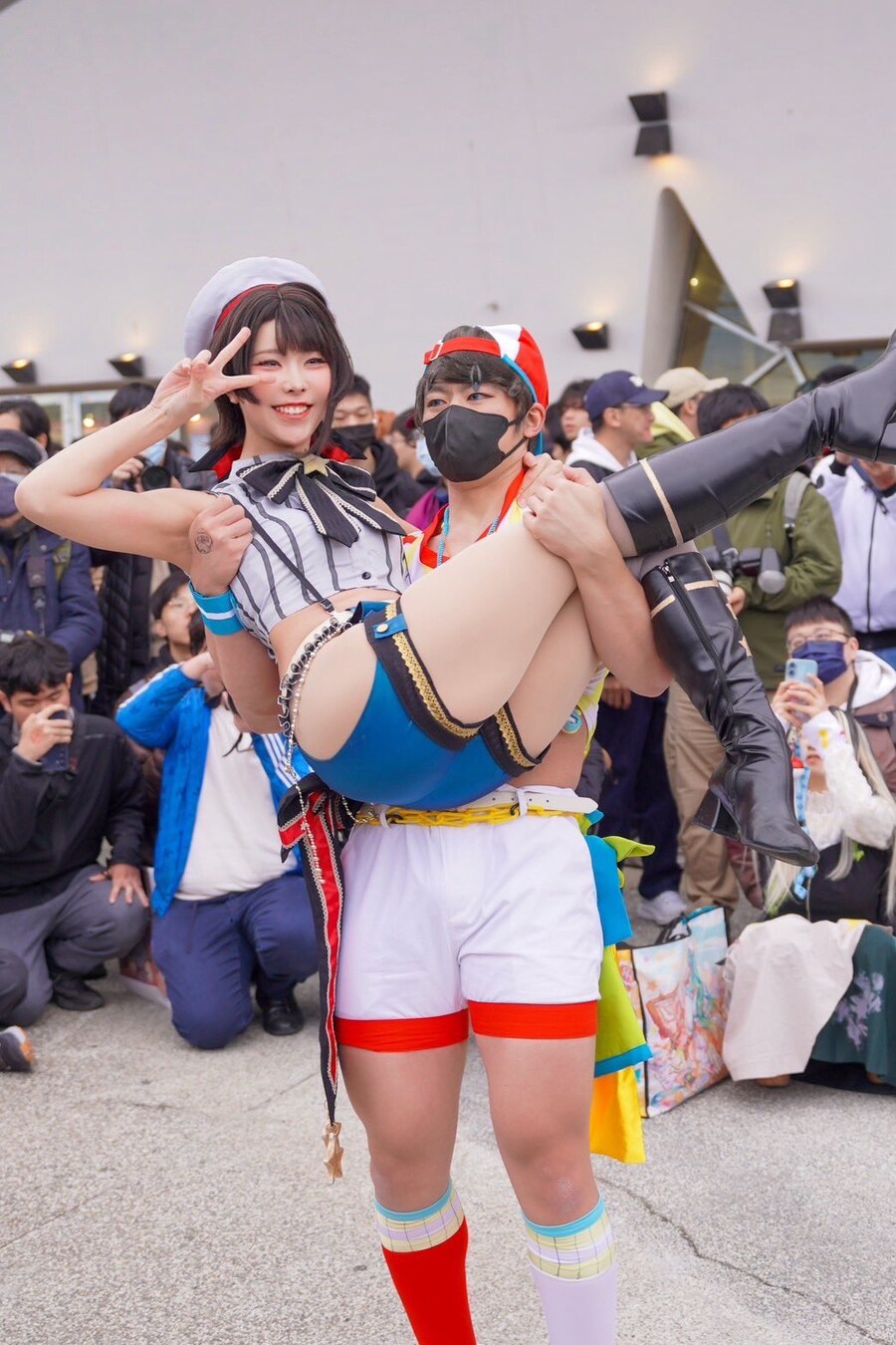 코미케서 스바루 코스프레보다 더 인기 많은 코스프레어_3.jpg