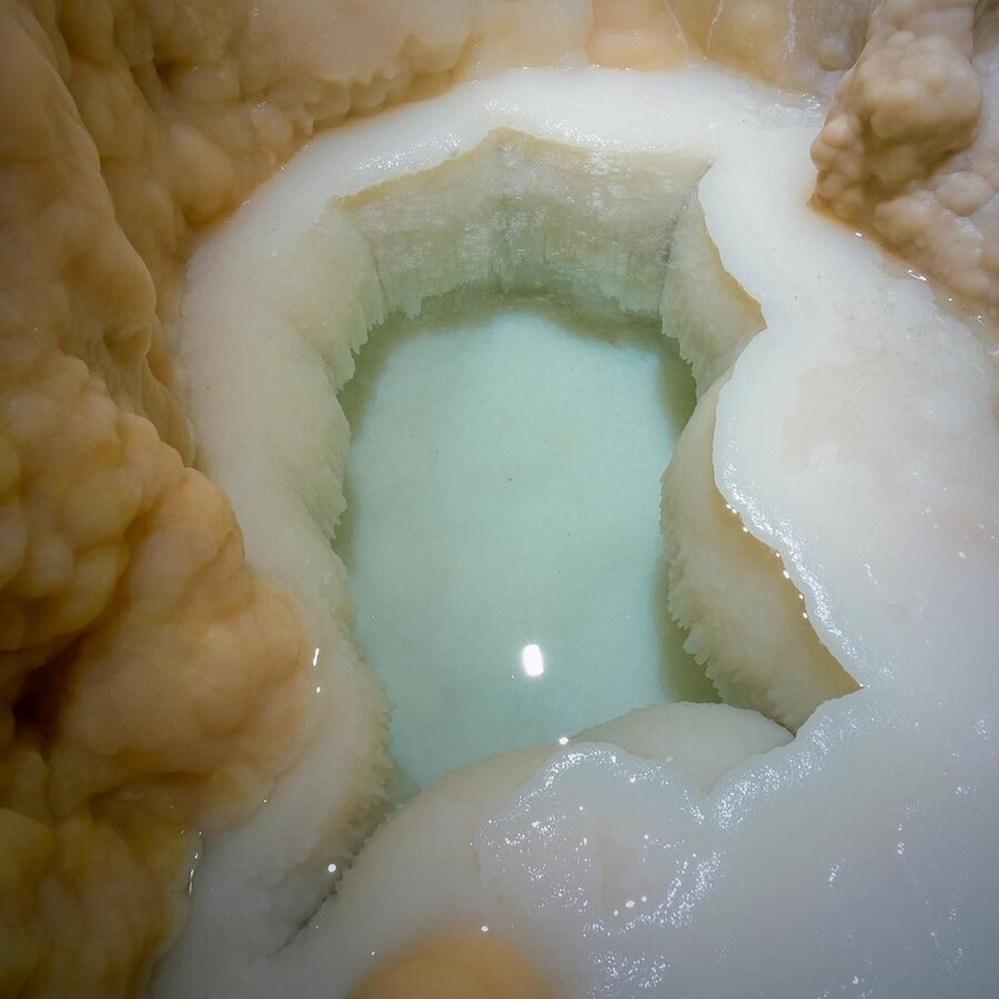 현실의 공청석유.jpg_1.jpg