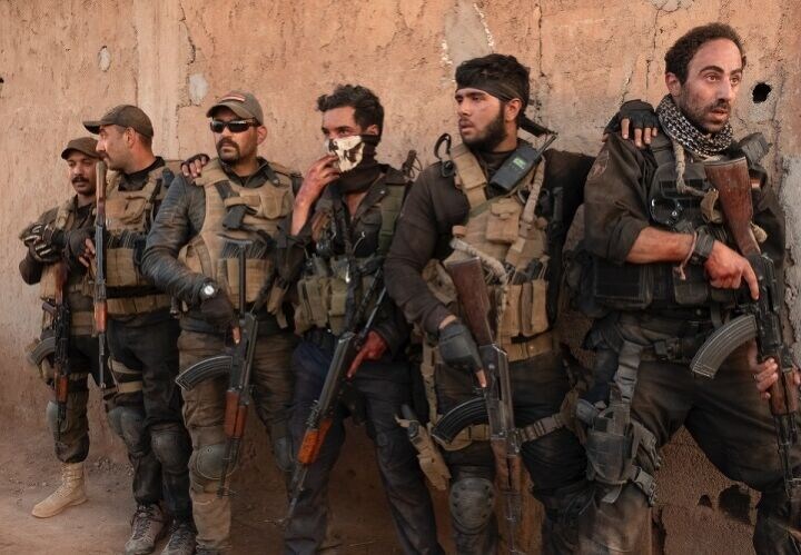 뿡알 2개랑 AK 밖에 없는 특수부대로 살아남기_7.jpg