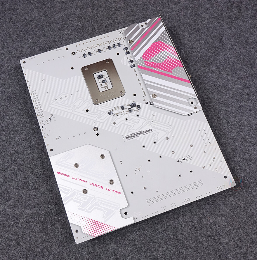 컬러풀 브랜드를 잘 표현한 Z890 메인보드!-컬러풀 iGame Z890 울트라_23.jpg