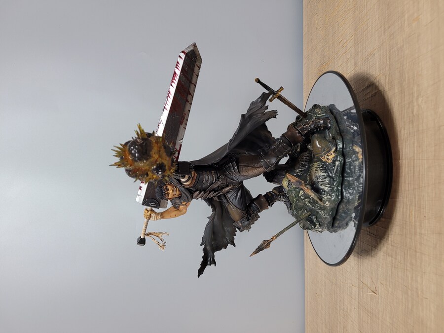 [메디코스] -베르세르크- 가츠 특전판 1/7스케일 스태츄 피규어_2.jpg