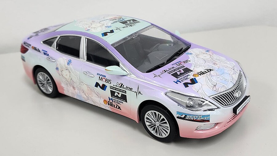 아카데미 1/24 현대 그랜저 HG N 스피뉴엘_1.jpg