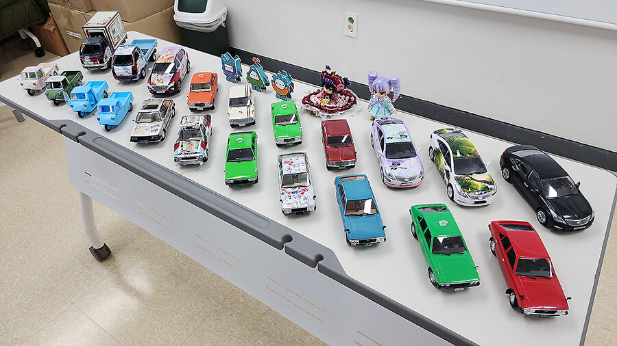 아카데미 1/24 현대 그랜저 HG N 스피뉴엘_13.jpg