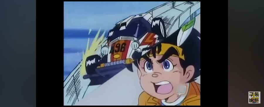 깃털 하나 꽂았다고 공기저항을 줄인다는게 말이 되냐?_1.jpg