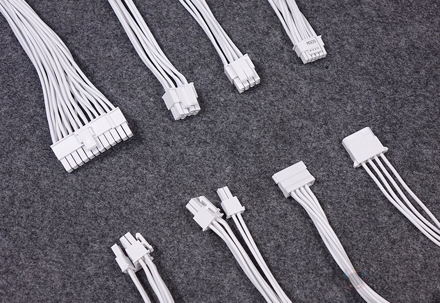 최신규격과 함께 완성도가 더 높아진 파워!-다크플래쉬 퍼펙트모스트 750W 화이트_28.jpg