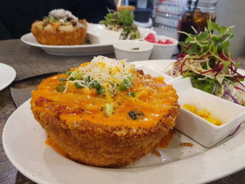 파스타를 다 드신 후엔 그릇을 잘라드세요_2.jpg