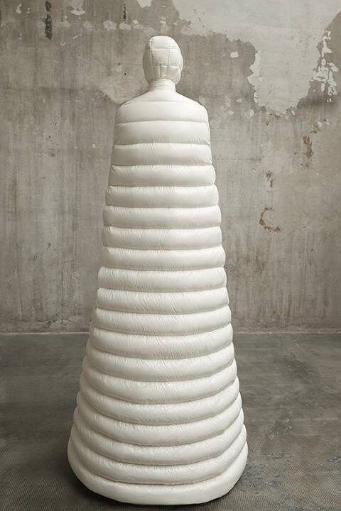 이수지도 못 없앨 몽클레어 패딩류_4.jpg