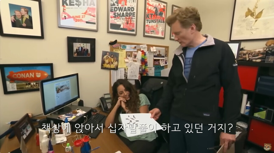 지금의 미국 정부 처럼 인원 감축을 하려고 했던 코난 오브라이언의 쇼_42.jpg