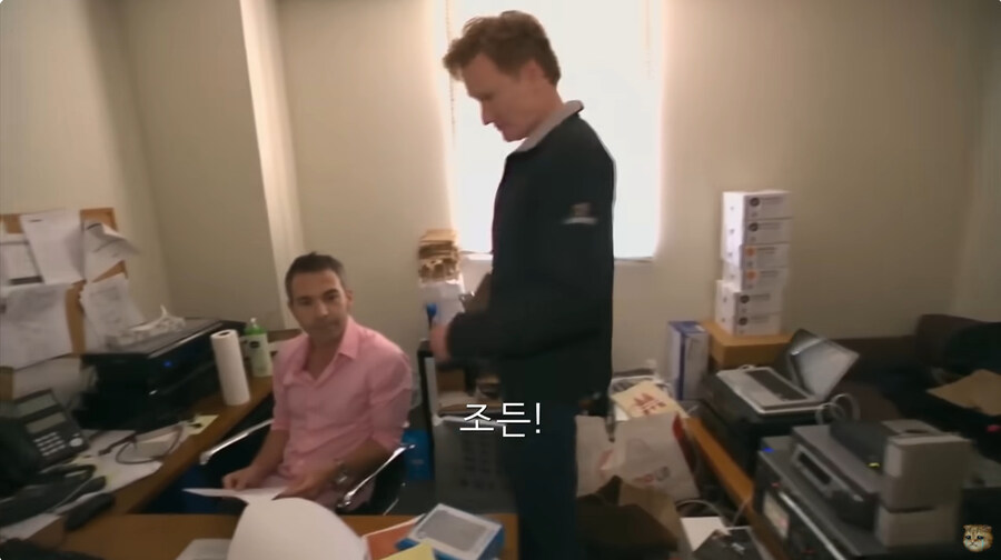 지금의 미국 정부 처럼 인원 감축을 하려고 했던 코난 오브라이언의 쇼_99.jpg