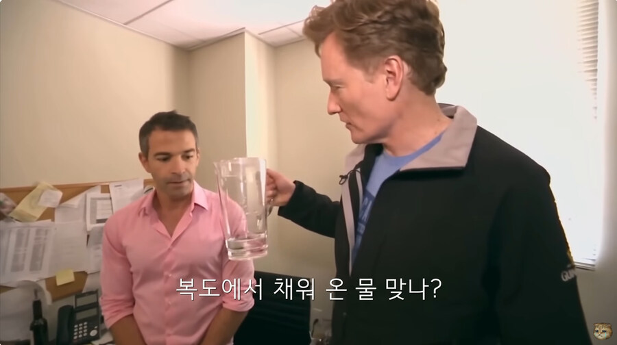 지금의 미국 정부 처럼 인원 감축을 하려고 했던 코난 오브라이언의 쇼_111.jpg