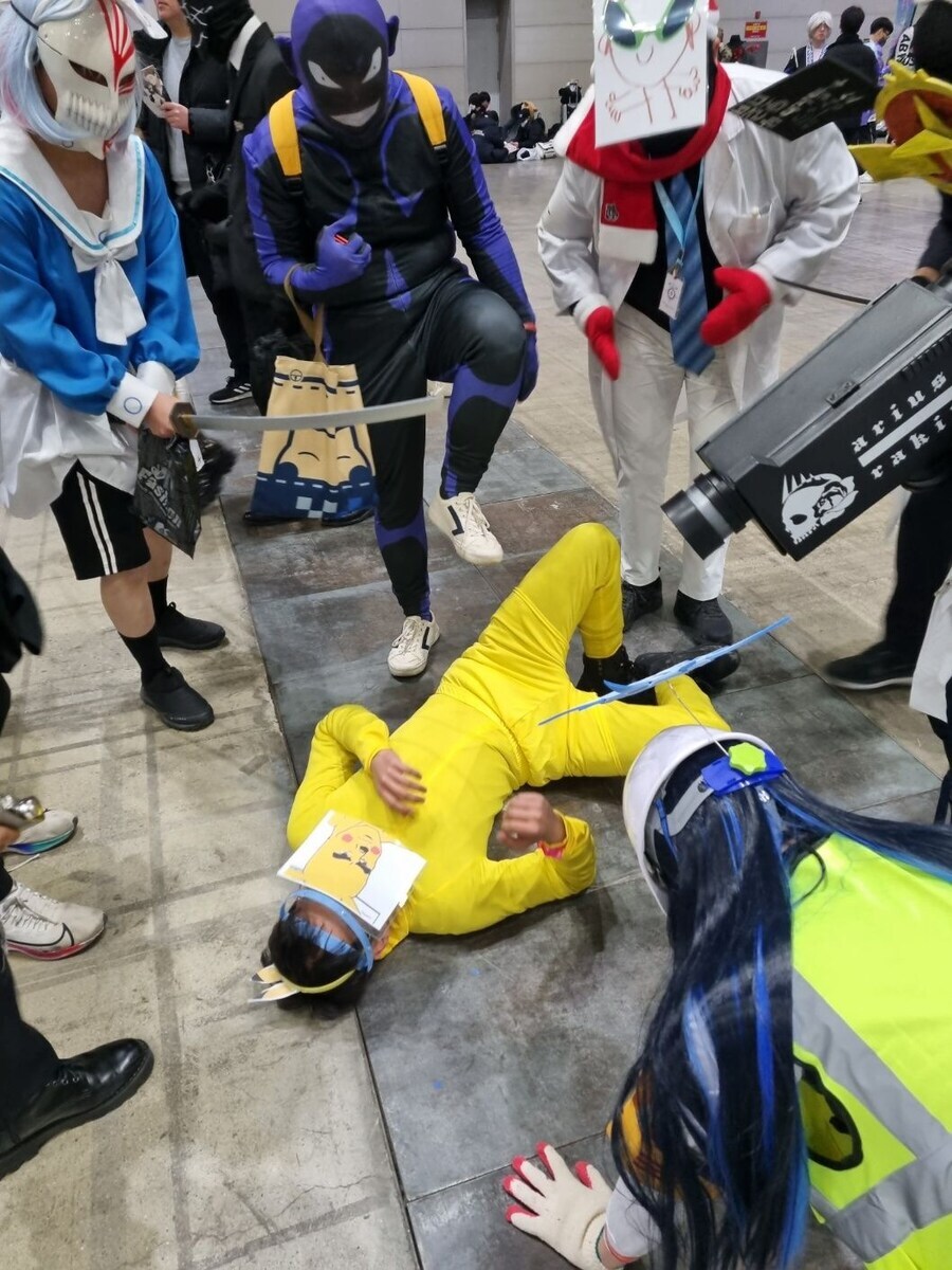 넥슨 캐릭터들이 닌텐도 캐릭터 조리돌림하는 참혹한 현장_1.jpg