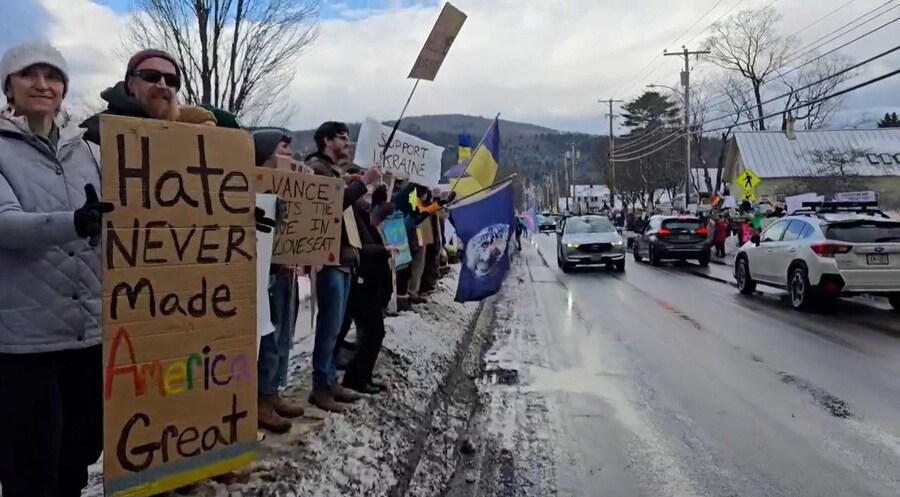 젤렌스키한테 감사하라고 꼽주고 스키여행갔던 밴스 미국부통령 근황_3.jpg