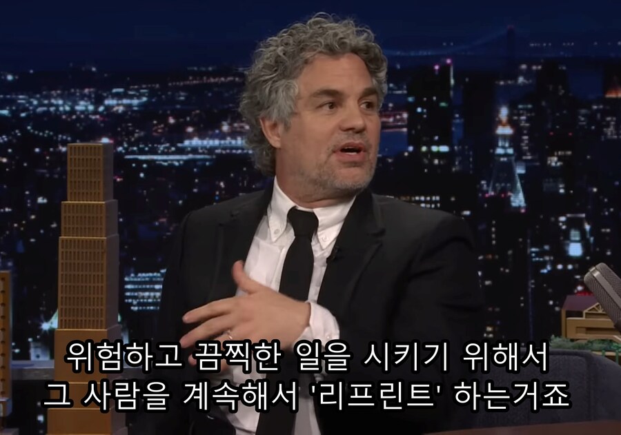 영화) 미키17 마크 러팔로 "나의 독재자 연기는 맘에 들지 않는다"_5.jpg