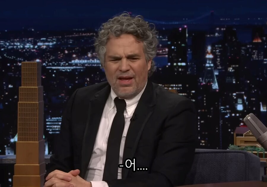 영화) 미키17 마크 러팔로 "나의 독재자 연기는 맘에 들지 않는다"_9.jpg