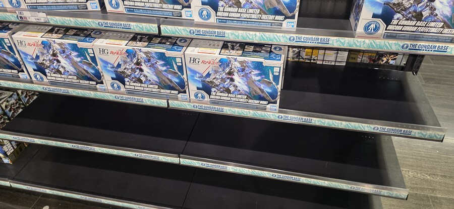 실시간 일본 오다이바 건담베이스 재고 요약_4.jpg