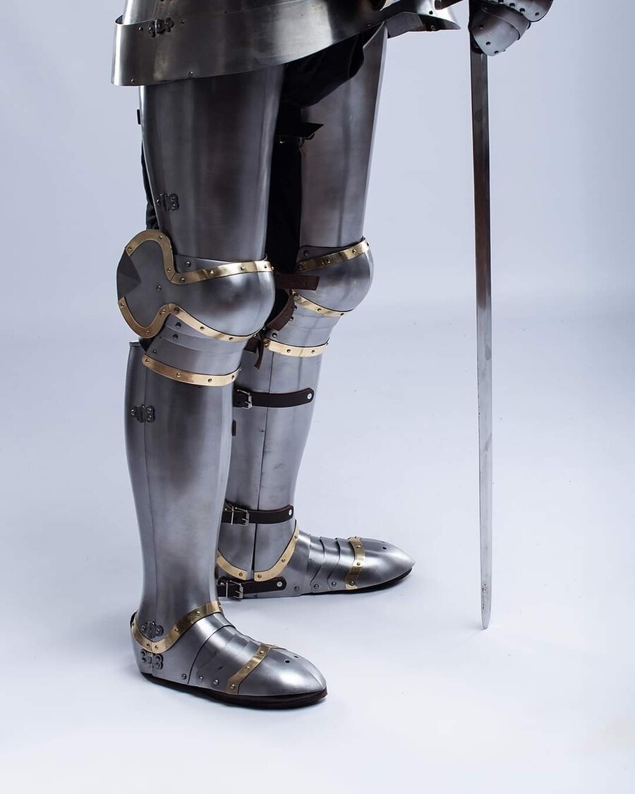 킹덤컴2로 익숙해진 중세 유럽 갑옷들.JPG_14.jpg